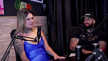 Ele Tira O Gozo De Cima Das Mulheres E Apesar De Serem Casados Descobriram Que São Irmãos Por Parte De Pai Casal Dna Watch Sheer Red thumbnail