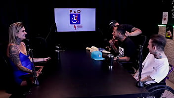 Ele tira o gozo de cima das mulheres e apesar de serem casados descobriram que são irmãos por parte de pai casal dna watch sheer red