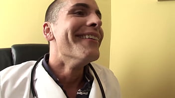 Samantha sin an unfaithful slut with sexy tattoos and gold hair awaits penetration