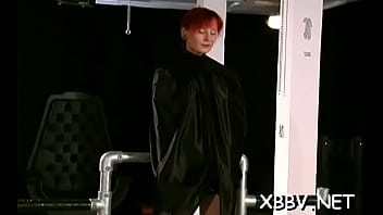 Luscious sweetheart gets herself off