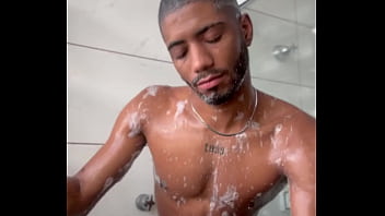 Jamesvillarxxx banho