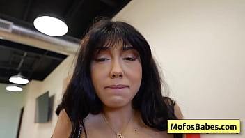 Cutie teenager seduces her friend with her juicy and moist shaved cunt and make him lick it good