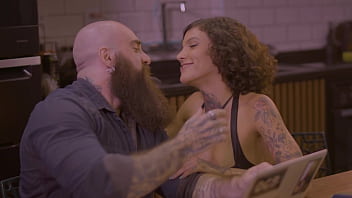 Tattooed rocker fucks his girlfriend
