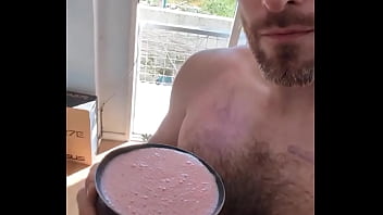 Q rico licuado de durazno y frutilla fresas