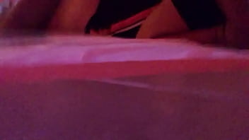 No está su marido y me busca