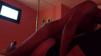 No está su marido y me busca