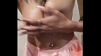 Naked squats with thotiana94