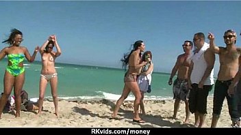 Hot sexy amateur babe needs a lift and takes cash 1