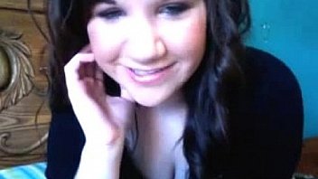 Cute teen webcam girl