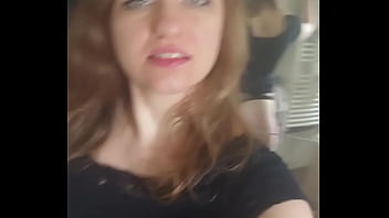 Ne regarde pas dans le miroir mes abonnés m'ont vue faire la même