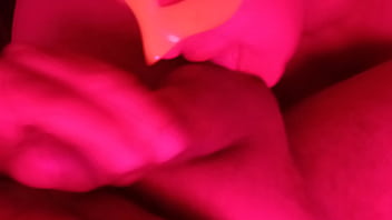 Me quede sin money y la dueña del bar me invito a su habitación especial me chupo la verga hasta tragarse mi leche semen por dinero 3