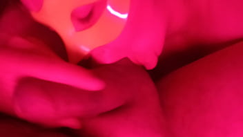 Me quede sin money y la dueña del bar me invito a su habitación especial me chupo la verga hasta tragarse mi leche semen por dinero 3