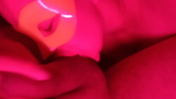 Me quede sin money y la dueña del bar me invito a su habitación especial me chupo la verga hasta tragarse mi leche semen por dinero 3