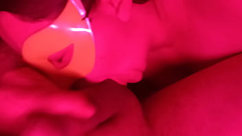 Me quede sin money y la dueña del bar me invito a su habitación especial me chupo la verga hasta tragarse mi leche semen por dinero 3