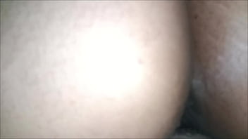 Gordinha do rabão cavalgando