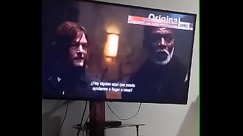 Chico Sale Sin Ser Visto thumbnail