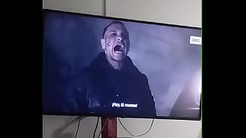 Chico sale sin ser visto