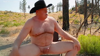 Simscristian05 update #231 running around naked at th e burn sheer oct 07 2025