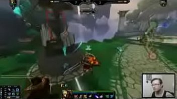 Ares fodendo anubis ao som de naruto