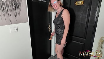 Toujours a l'ile des plaisir je profite de la croix de saint andrée pour me faire défoncé le cul par mon mec