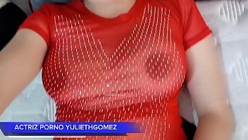 Omg watch this video leaked by the university 18 year old girl records herself and shows her pussy casero real