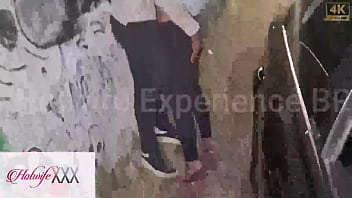 Amigo bbc pirocudo da carona para esposa do melhor amigo nao guenta de tanto tesao e fode com a safada no meio da rua e ainda come o cuzinho marido corno fica cheia de tesão