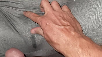 Sequência de creampies fartos na buceta dela