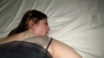 Sequência de creampies fartos na buceta dela