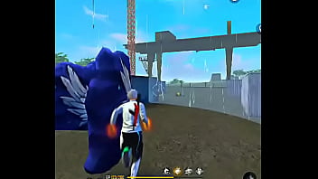 Kidbengala macetando novinhaenquanto da risada e fica de quatro