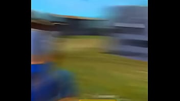 Kidbengala macetando novinhaenquanto da risada e fica de quatro