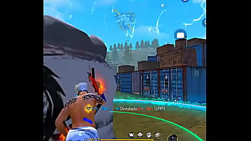 Kidbengala macetando novinhaenquanto da risada e fica de quatro