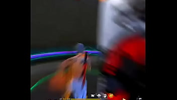 Kidbengala macetando novinhaenquanto da risada e fica de quatro