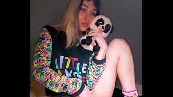 Bonneyuwu 15 08 pijama masturbacion dildo y peluche