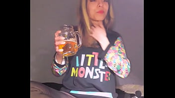 Bonneyuwu 15 08 pijama masturbacion dildo y peluche