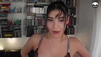Mamou Avec Jade Cve Je Lui Donne Des Coups De Martinet Bande Annonce 44 thumbnail