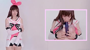 Kizuna ai reacts to her sexual content that she shares with her fans on stream