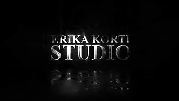 First dvp fucking babe dina joy gets double vagina from huge cocks for the first time eks414