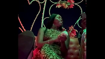 Carriage ride facial with cum walk