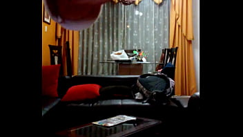 Rouzz mi amiga caliente decide hacerme un baile