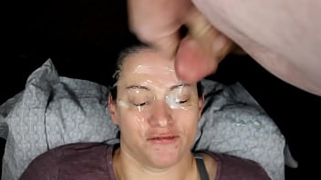 Dirtydees gets her face covered with some heavy eye blasts