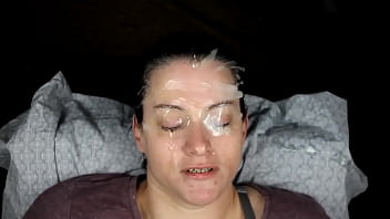 Dirtydees gets her face covered with some heavy eye blasts