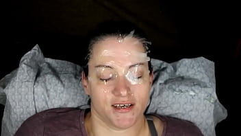 Dirtydees gets her face covered with some heavy eye blasts