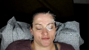 Dirtydees gets her face covered with some heavy eye blasts