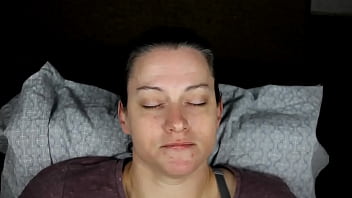 Dirtydees gets her face covered with some heavy eye blasts