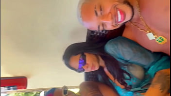 Três novinhas dando para os jogadores do flamengo na mansão em búzios