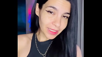 Iara stone modelo webcam