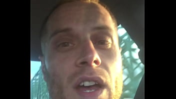 Suprerduper eating throu her