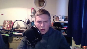 イツカ剣道のコスプレイヤーは、コイカツで太ももと素晴らしいアナルを提供します