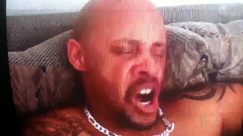 She suck on that n dick till he cum