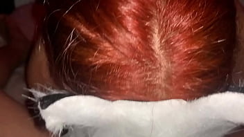 Amiga caliente me chupa la verga mientras esta en 4